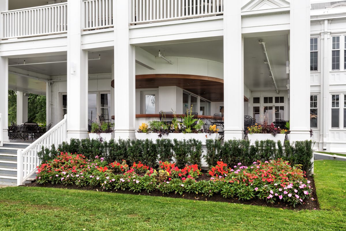 Royal Canadian Yatch Club Exterior